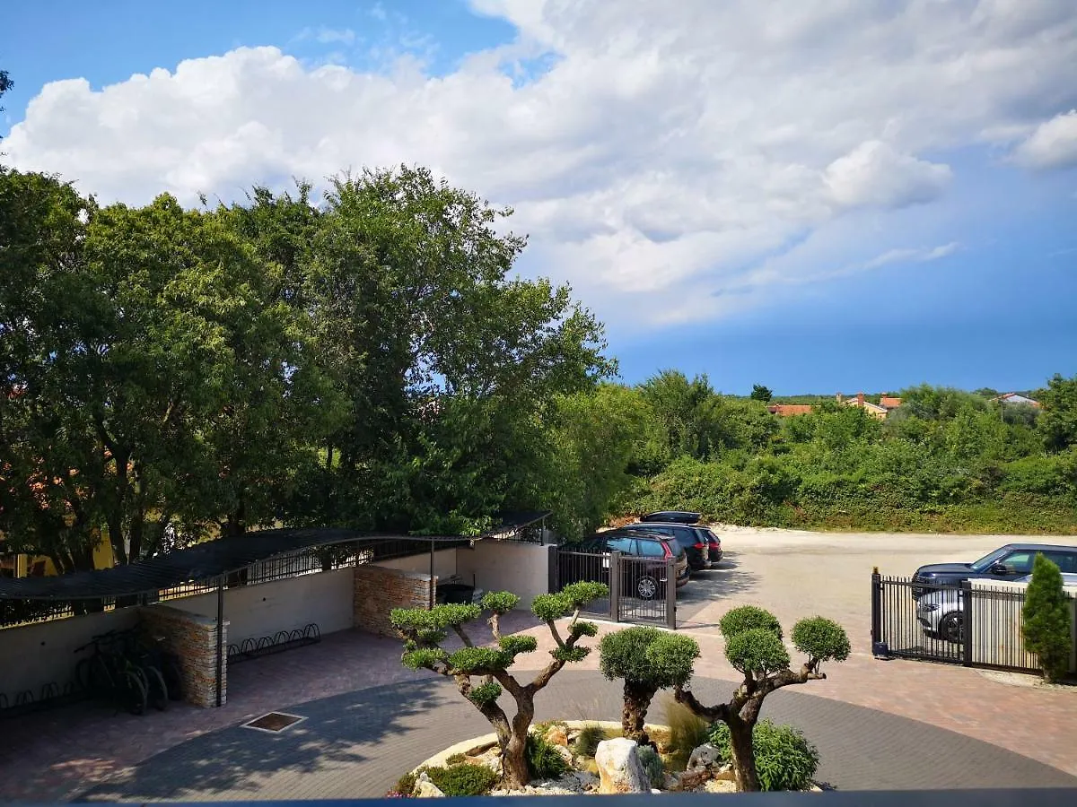 Apartman Villa Anja 2Nd Floor Peroj Horvátország